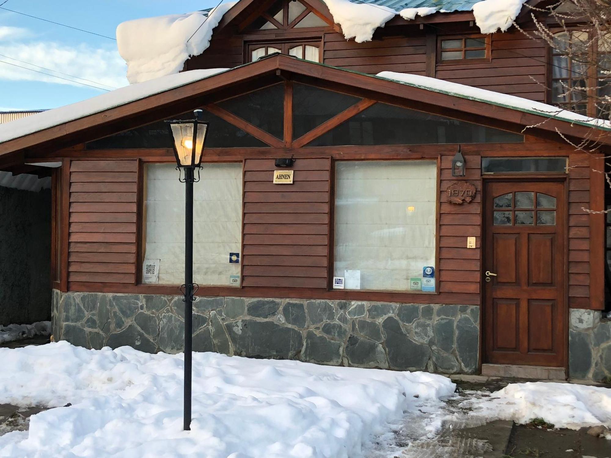 Departamentos Ahnen Apartment Ushuaia Exterior photo